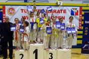 c_177_118_16777215_00_images_aktualnosci_2016_2017_1msce_kata_druzynowe.jpg