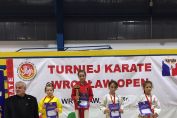 c_177_118_16777215_00_images_aktualnosci_2016_2017_2msce_kumite_K.Pogoda.JPG